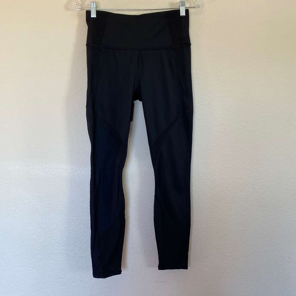 Athleta black leggings mesh small